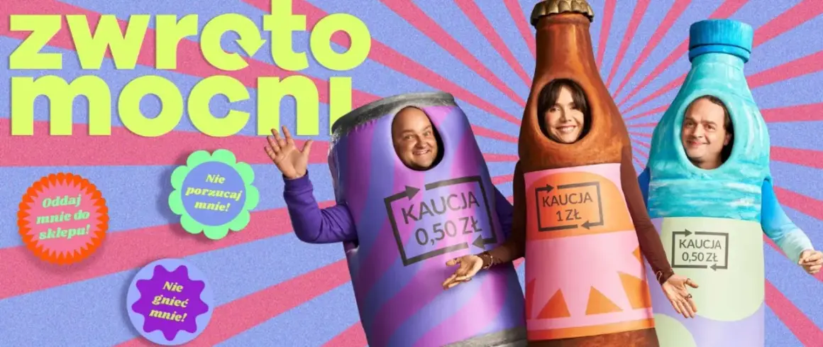 Ludzie w kostiumach opakowań zwrotnych zachęcają do oddawania ich do sklepu. Kaucja na paragonie to zwrot!